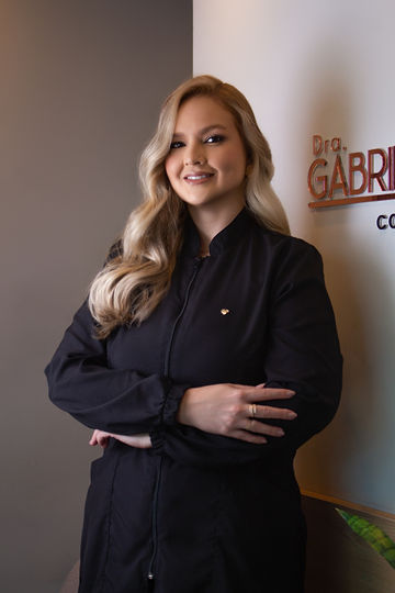 Retrato de Dra. Gabrielle Amendoeira